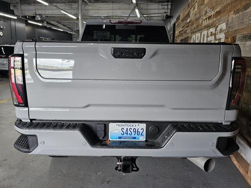 2025 GMC Sierra 2500 AT4