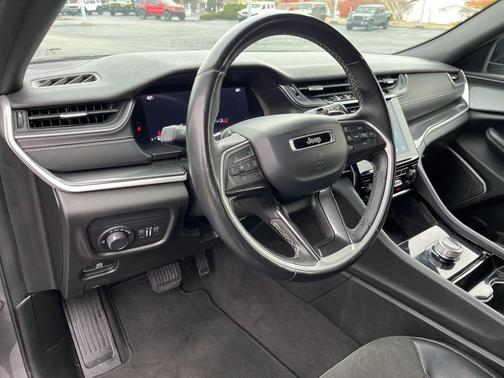 2021 Jeep Grand Cherokee L Altitude