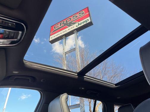 2024 Jeep Grand Cherokee Summit