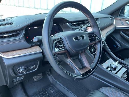 2024 Jeep Grand Cherokee Summit