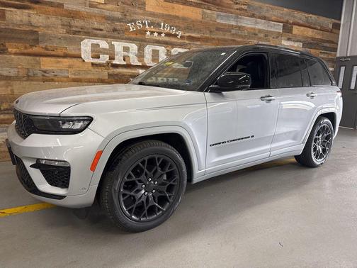 2024 Jeep Grand Cherokee Summit