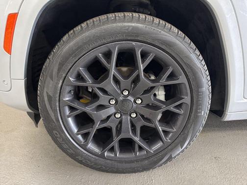 2024 Jeep Grand Cherokee Summit