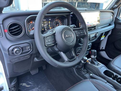 Bright White Clearcoat 2026 Jeep Wrangler Rubicon