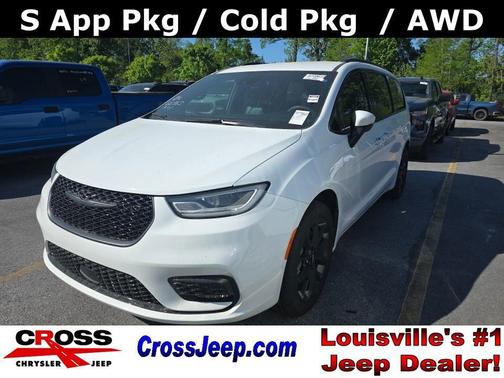 Bright White Clearcoat 2023 Chrysler Pacifica Touring L