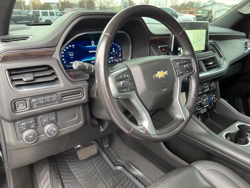 2022 Chevrolet Suburban LT