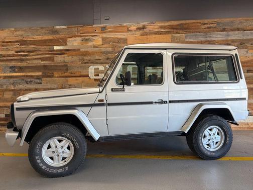 1986 Mercedes-Benz E-Class G Wag