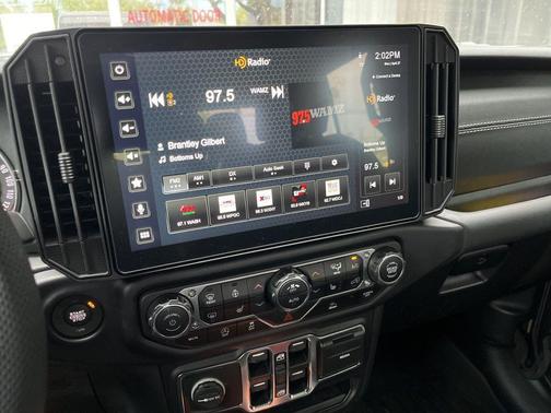 Granite Crystal Metallic Clearcoat 2021 Jeep Gladiator Overland