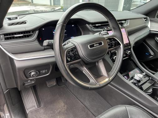 2022 Jeep Grand Cherokee L Overland