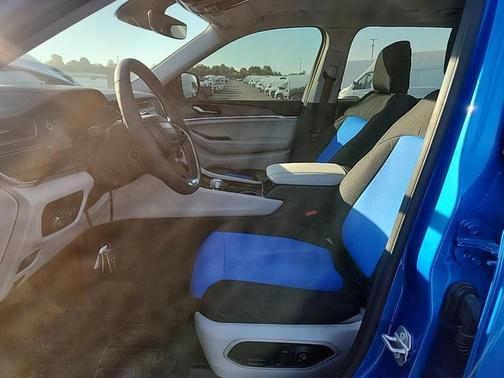 2023 Jeep Grand Cherokee L Overland