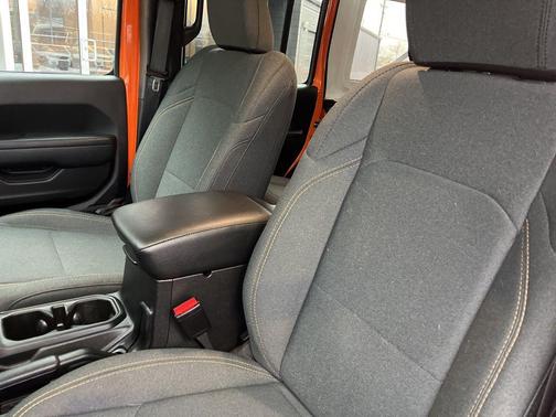 2025 Jeep Wrangler 4xe Sport S