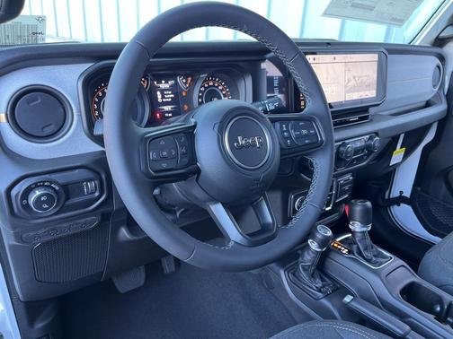 2026 Jeep Gladiator Sport S