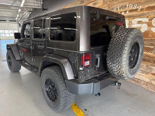 2017 Jeep Wrangler Unlimited Sahara
