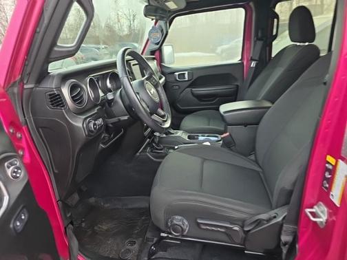 2022 Jeep Wrangler Willys