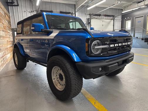 2021 Ford Bronco Outer Banks