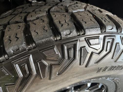 2024 GMC Sierra 2500 AT4