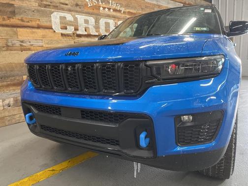 2022 Jeep Grand Cherokee 4xe Trailhawk