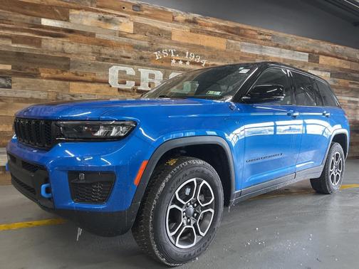 2022 Jeep Grand Cherokee 4xe Trailhawk
