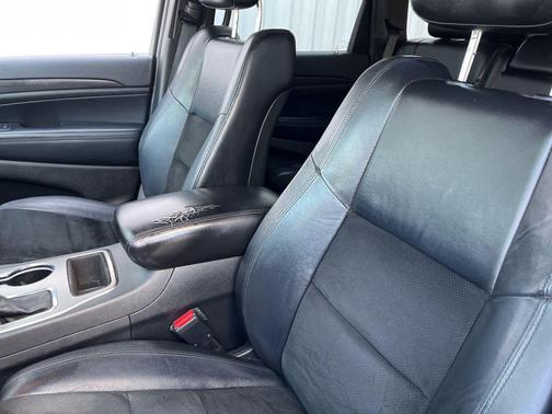 Bright White Clearcoat 2018 Jeep Grand Cherokee Altitude