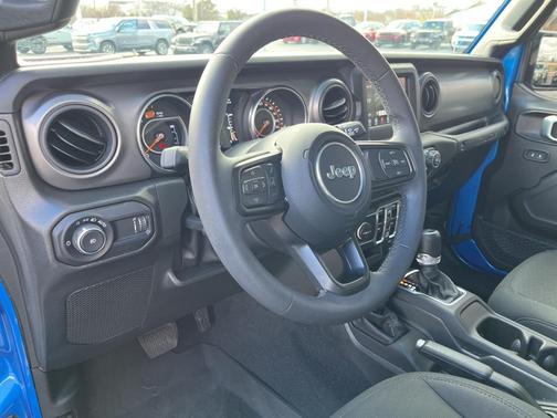 2023 Jeep Wrangler Willys