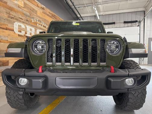 Sarge Green Clearcoat 2022 Jeep Gladiator Rubicon