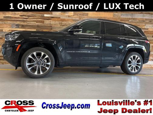 Diamond Black Crystal Pearlcoat 2022 Jeep Grand Cherokee Overland