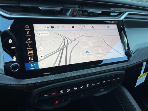 Diamond Black Crystal Pearlcoat 2026 Jeep Cherokee Limited