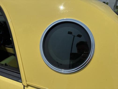 2002 Ford Thunderbird Base