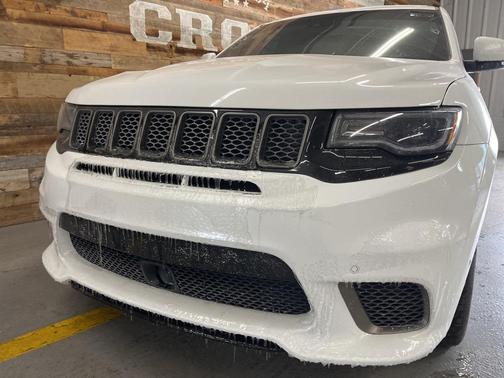 2021 Jeep Grand Cherokee Trackhawk