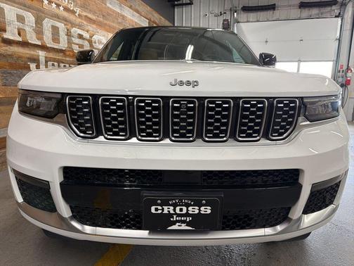 2023 Jeep Grand Cherokee L Summit