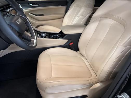 2023 Jeep Grand Cherokee Limited X