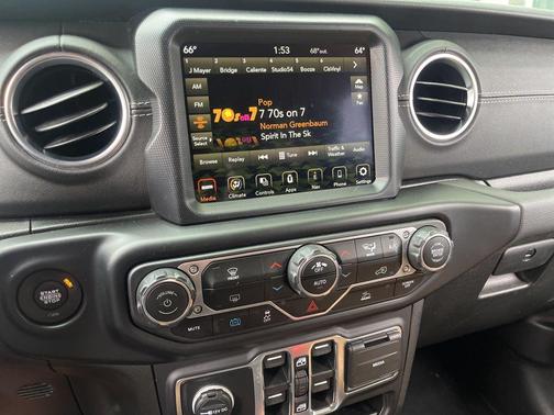 Earl Clearcoat 2023 Jeep Wrangler 4xe Sahara