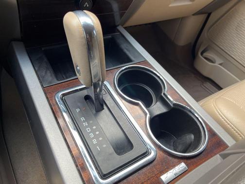 Vermillion Red (Fleet) 2012 Ford Expedition EL XLT