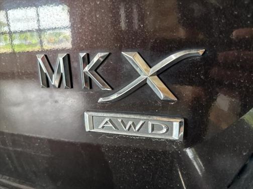 2015 Lincoln MKX Base