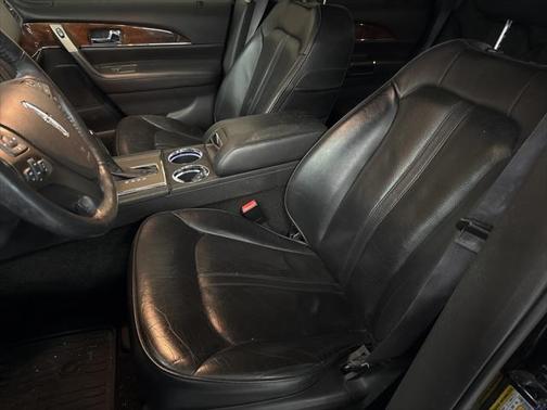 2015 Lincoln MKX Base