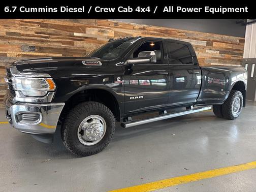 2021 RAM 3500 Tradesman Crew Cab 4x4 8' Box