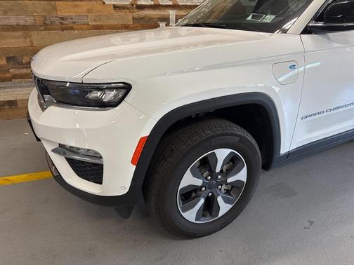 2023 Jeep Grand Cherokee 4xe Base