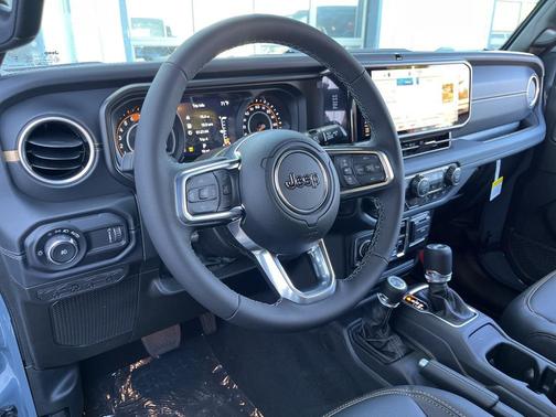 2026 Jeep Wrangler 4-Door Sahara 4x4