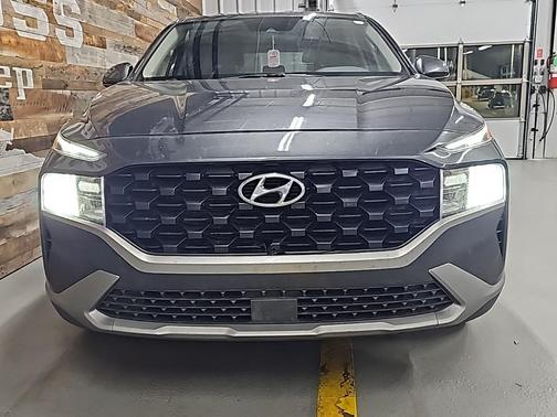 2022 Hyundai SANTA FE SE
