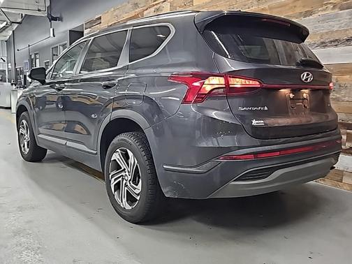 2022 Hyundai SANTA FE SE