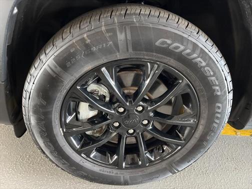 2023 Jeep Cherokee Altitude