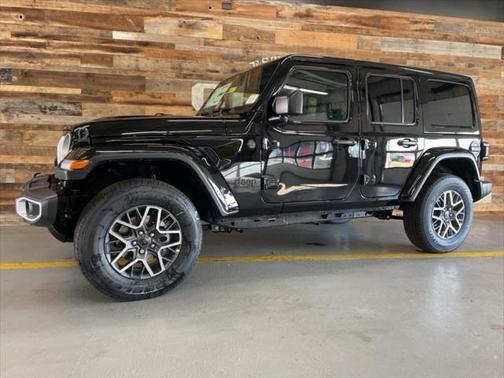 2025 Jeep Wrangler 4-Door Sahara 4x4