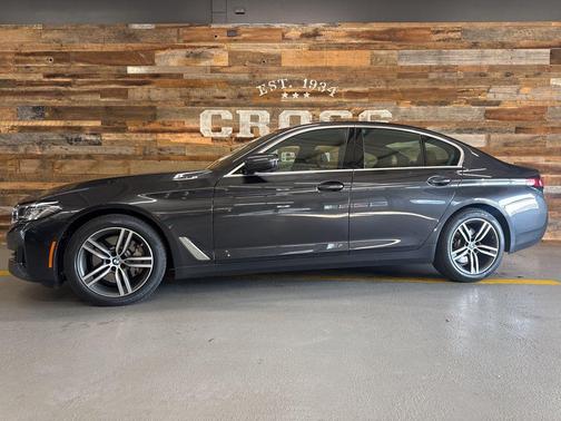 2022 BMW 530 i xDrive