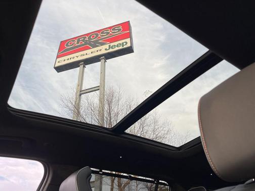 2025 Jeep Grand Cherokee L Summit Reserve