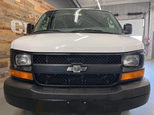 2016 Chevrolet Express 2500 LS