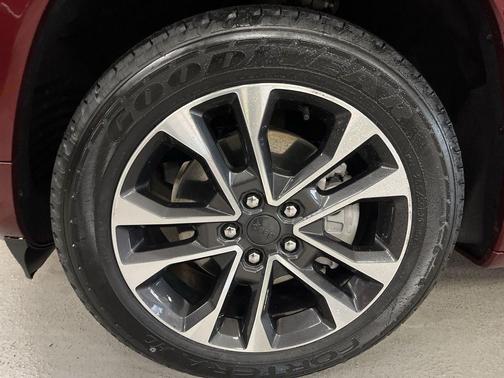 2022 Jeep Grand Cherokee L Overland