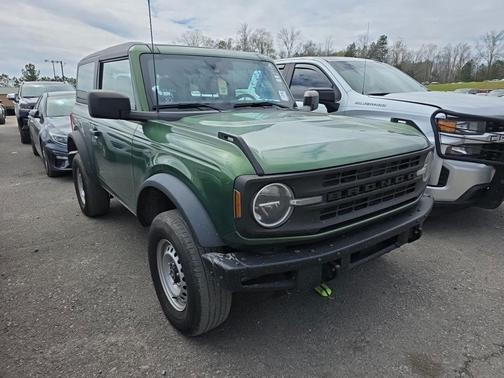 Eruption Green Metallic 2022 Ford Bronco Base