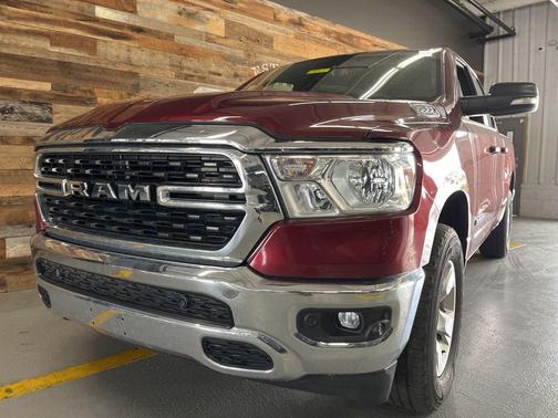 Delmonico Red Pearlcoat 2022 RAM 1500 Big Horn/Lone Star