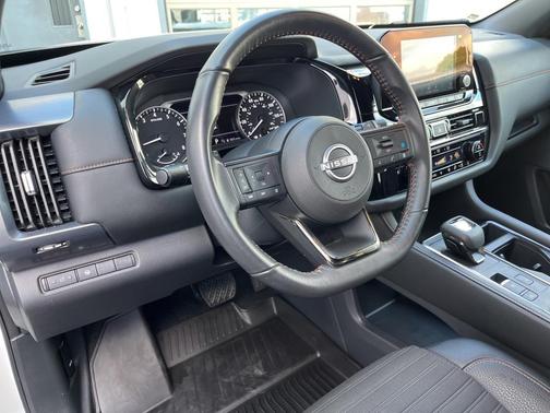 2024 Nissan Pathfinder Rock Creek 4WD