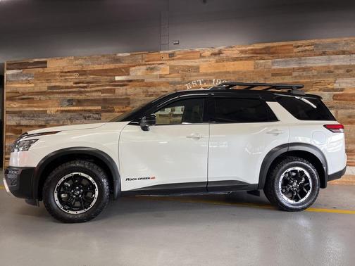 2024 Nissan Pathfinder Rock Creek 4WD