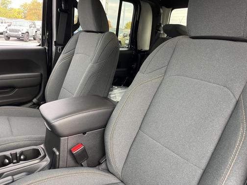 2026 Jeep Gladiator Willys 4x4